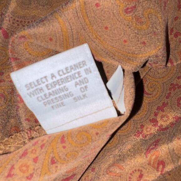 Vintage Calvin Klein 100% Silk Paisley Blouse Size 10 - Picture 4 of 10